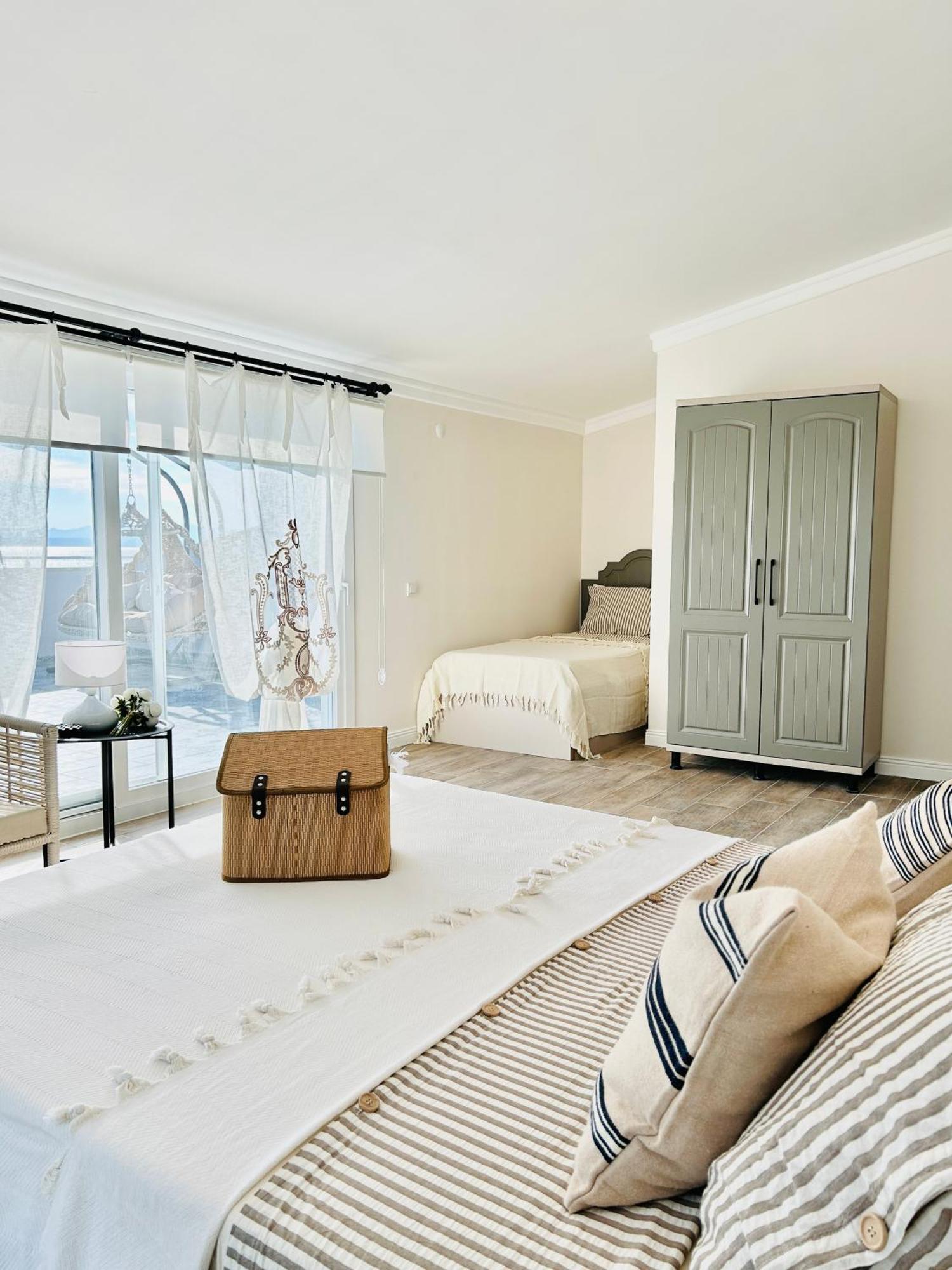 Soho Ayvalik Beach House Hotel Kucukkoy  Exterior photo